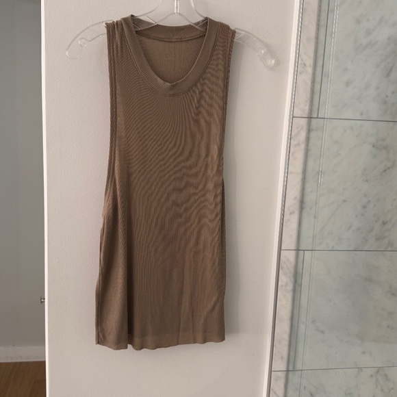ALO Yoga Tops - Alo tan, ribbed ,  scoop neck tank top, sz M